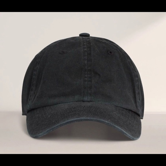 Aritzia Accessories - Aritzia TNA Panola Hat in Black One Size NWT